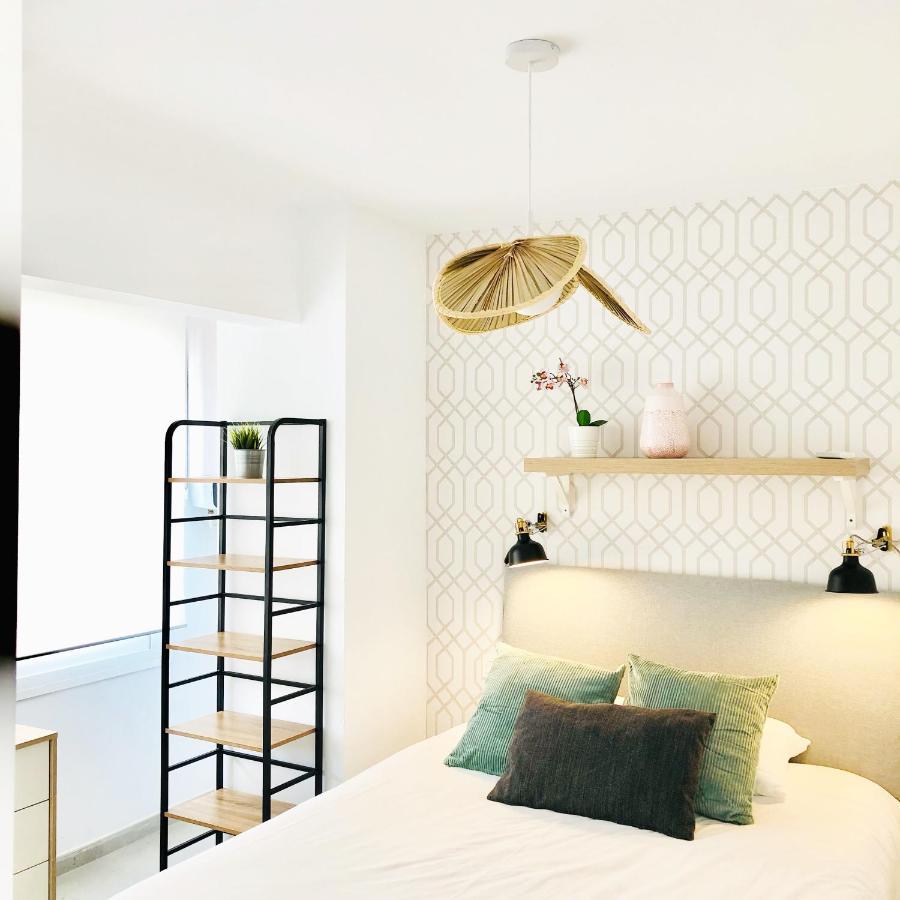 Smart Malagueta Seaview Apartment มาลากา ภายนอก รูปภาพ
