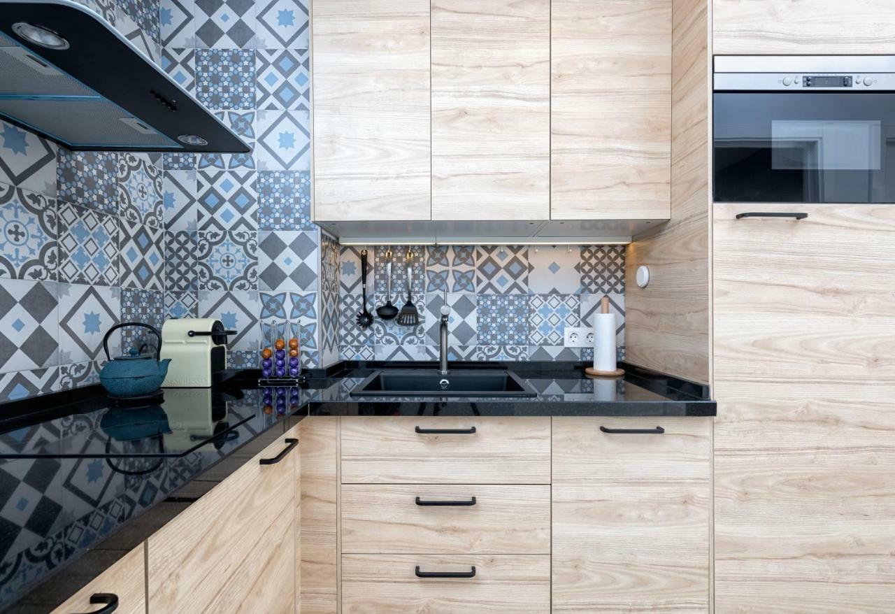 Smart Malagueta Seaview Apartment มาลากา ภายนอก รูปภาพ