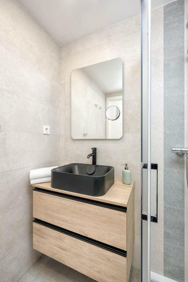 Smart Malagueta Seaview Apartment มาลากา ภายนอก รูปภาพ